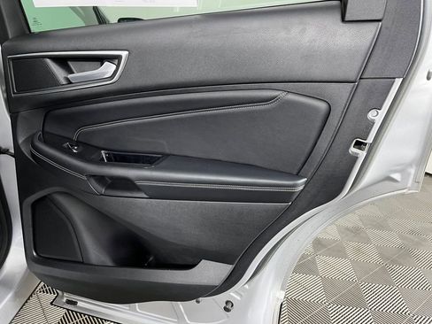 Used 2015 Ford Edge Titanium image 14