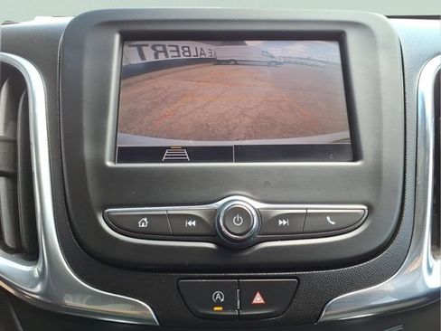 Used 2022 Chevrolet Equinox LT w/ Driver Convenience Package AWD/4WD image 19