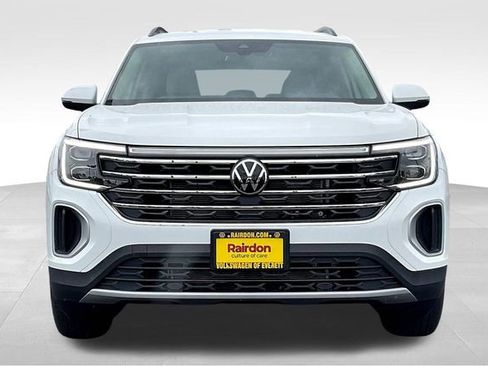 New 2025 Volkswagen Atlas SE image 14