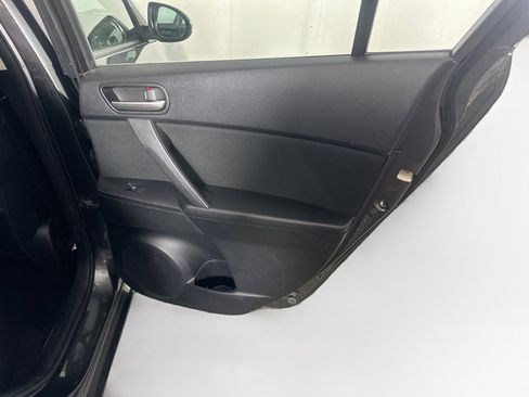 Used 2012 MAZDA MAZDA3 i Touring FWD image 27