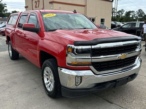Used 2018 Chevrolet Silverado 1500 LT w/ All Star Edition AWD/4WD image 3