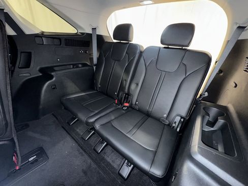 New 2025 Kia Sorento SX image 30