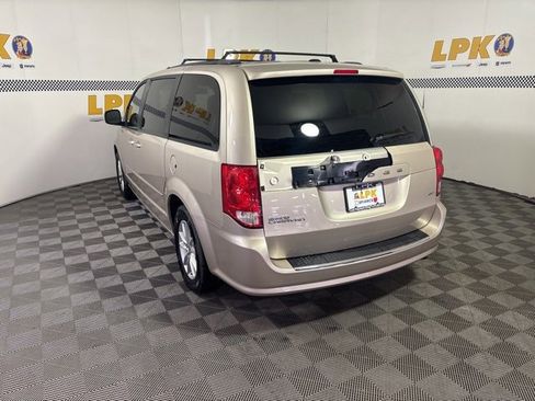 Used 2015 Dodge Grand Caravan SXT w/ UConnect Hands-Free Group image 9