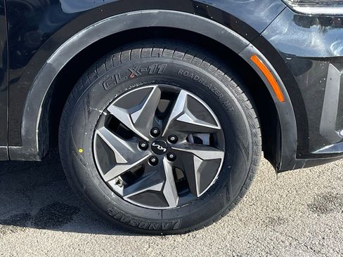 Used 2022 Kia Sorento S image 33