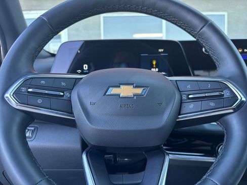 Used 2025 Chevrolet Equinox LT image 27