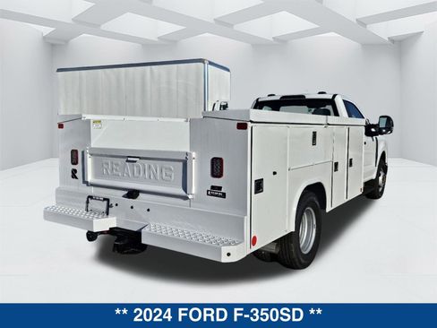 New 2024 Ford F350 XL w/ XL Chrome Package image 5