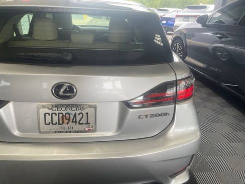 Used 2015 Lexus CT 200h w/ Seat Comfort Package FWD image 16