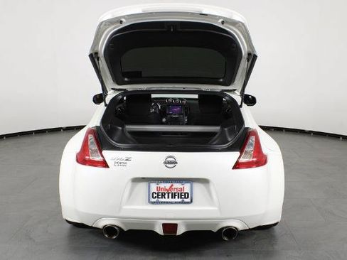 Certified 2016 Nissan 370Z Coupe RWD image 17