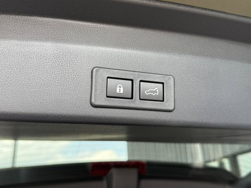 Used 2025 Subaru Ascent Touring AWD/4WD image 57
