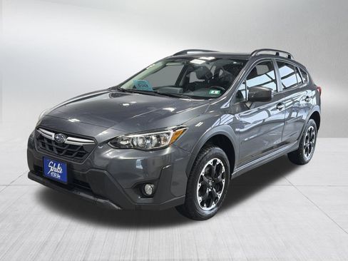 Certified 2022 Subaru Crosstrek 2.0i Premium w/ Moonroof Package image 3