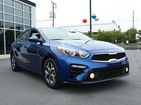 Used 2020 Kia Forte LXS FWD image 3
