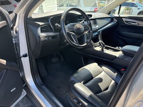 Used 2019 Cadillac XT5 Premium Luxury image 9