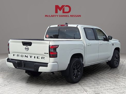 New 2026 Nissan Frontier SV w/ Tow Package image 5