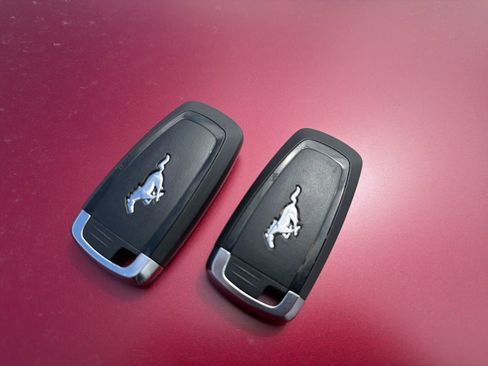 Used 2025 Ford Mustang Dark Horse RWD image 23