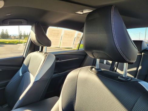 Used 2025 Toyota Camry SE image 15