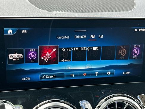 Used 2026 Mercedes-Benz GLB 35 AMG 4MATIC image 22