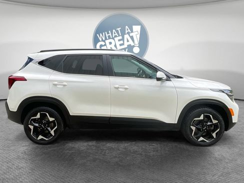 Certified 2024 Kia Seltos EX AWD/4WD image 2