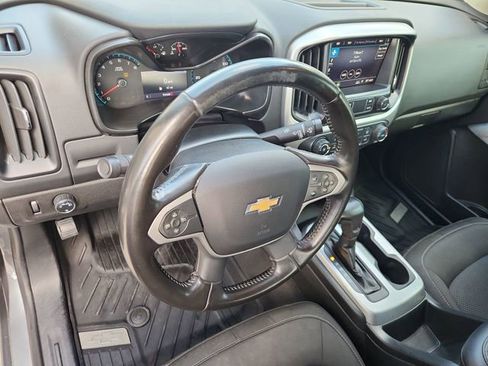 Used 2020 Chevrolet Colorado LT image 10