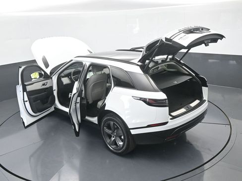 Used 2025 Land Rover Range Rover Velar Dynamic SE image 67