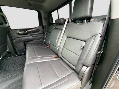 Used 2025 GMC Sierra 1500 Elevation w/ Elevation Premium Package image 20