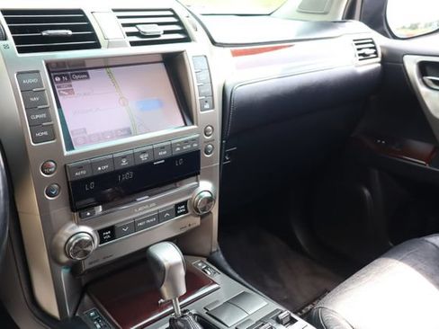 Used 2014 Lexus GX 460 w/ Premium Package AWD/4WD image 18