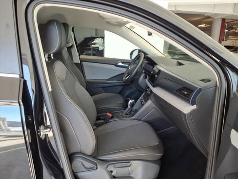 Certified 2022 Volkswagen Taos SE image 19