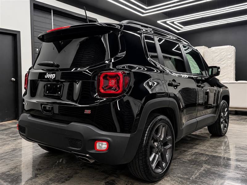 Used 2019 Jeep Renegade Limited w/ Quick Order Package 22P AWD/4WD image 5