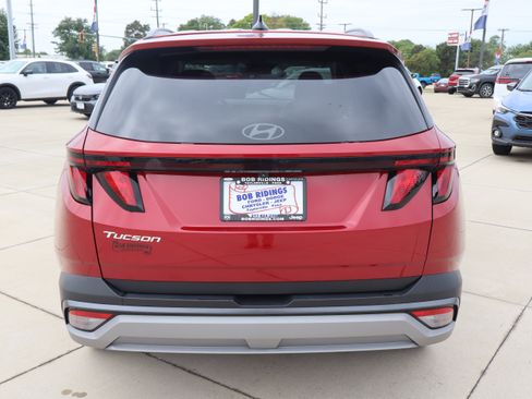 Used 2025 Hyundai Tucson SEL FWD image 7