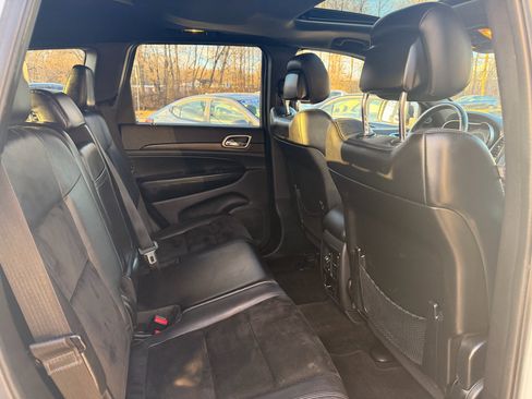 Used 2015 Jeep Grand Cherokee Altitude image 16