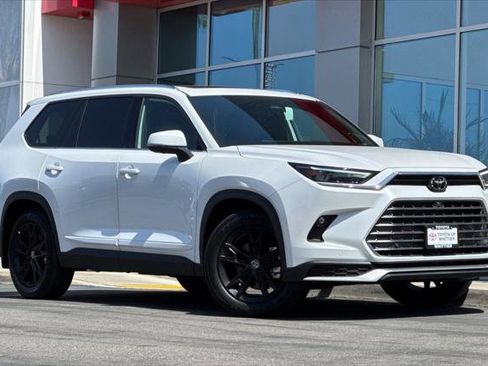Certified 2026 Toyota Grand Highlander AWD Hybrid image 2