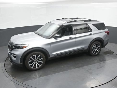 Used 2020 Ford Explorer ST w/ Premium Technology Package AWD/4WD image 37