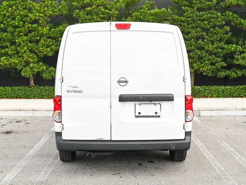 Used 2018 Nissan NV200 S FWD image 3