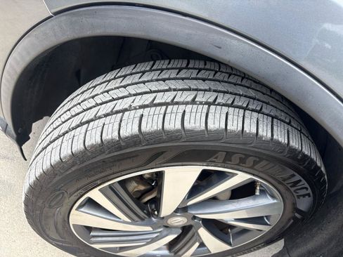 Used 2015 Nissan Murano Platinum w/ Platinum Technology Package FWD image 20