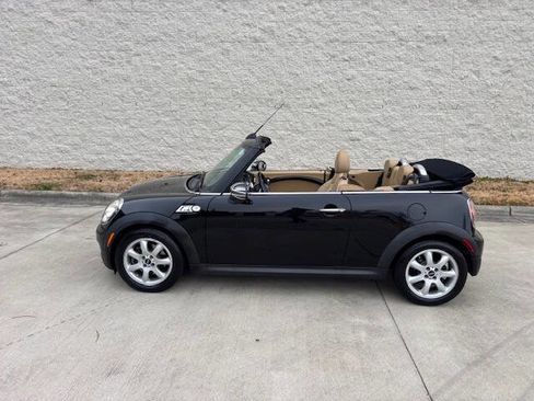 Used 2010 MINI Cooper S image 23