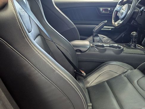 Used 2016 Ford Mustang GT Premium w/ Equipment Group 401A RWD image 14