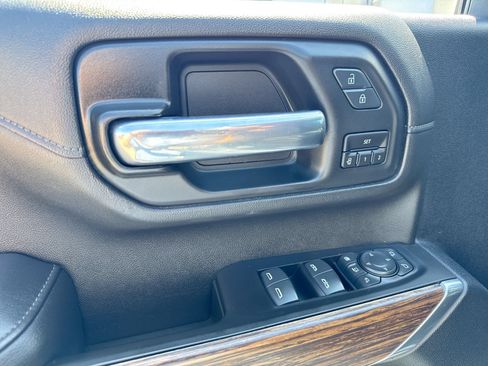 Used 2021 Chevrolet Silverado 2500 High Country AWD/4WD image 13