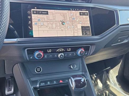 Certified 2025 Audi Q3 2.0T Premium Plus w/ Premium Plus Package AWD/4WD image 15