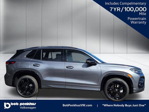 New 2026 Volkswagen Tiguan SE R-Line AWD/4WD image 24