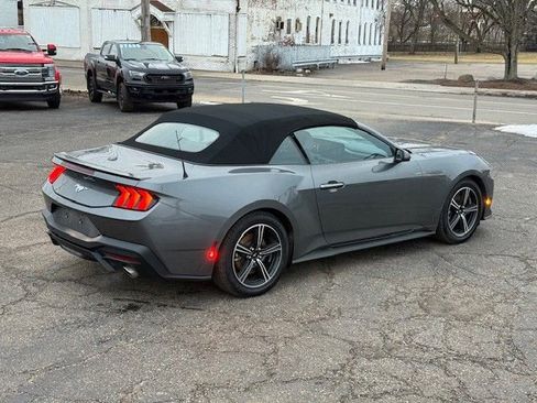 Certified 2025 Ford Mustang Premium image 36