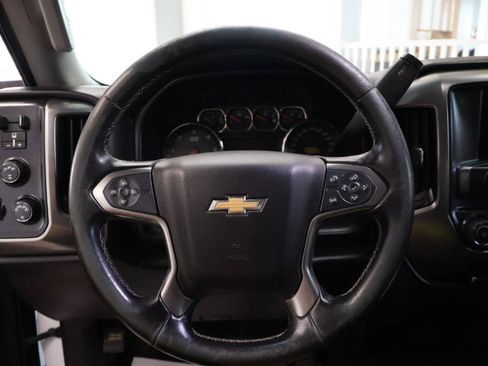 Used 2019 Chevrolet Silverado 2500 LT AWD/4WD image 17