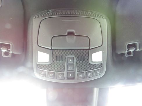 Used 2020 Ford Expedition Limited w/ Equipment Group 302A AWD/4WD image 30