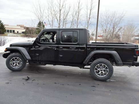 New 2026 Jeep Gladiator Sport image 8