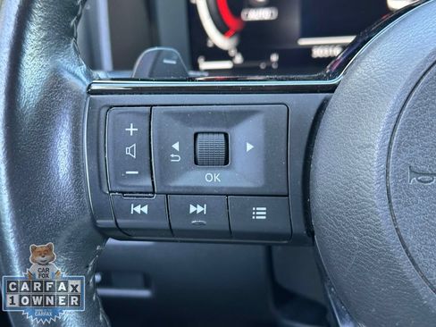 Used 2024 Nissan Rogue SL AWD/4WD image 23