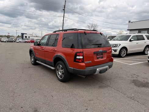 Used 2007 Ford Explorer XLT AWD/4WD image 8