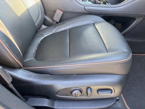 Used 2023 GMC Acadia AT4 w/ Technology Package image 16