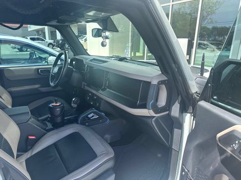 Used 2022 Ford Bronco Wildtrak AWD/4WD image 4