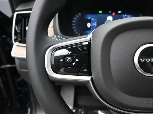 New 2026 Volvo XC90 B5 Plus w/ Protection Package Premier image 13