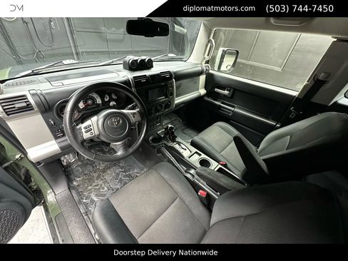 Used 2014 Toyota FJ Cruiser 4WD image 15