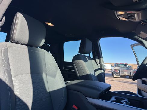 New 2025 RAM 3500 Big Horn AWD/4WD image 23