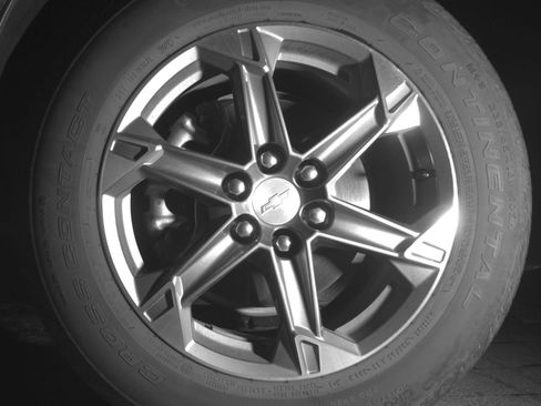 Used 2025 Chevrolet Blazer LT FWD image 15